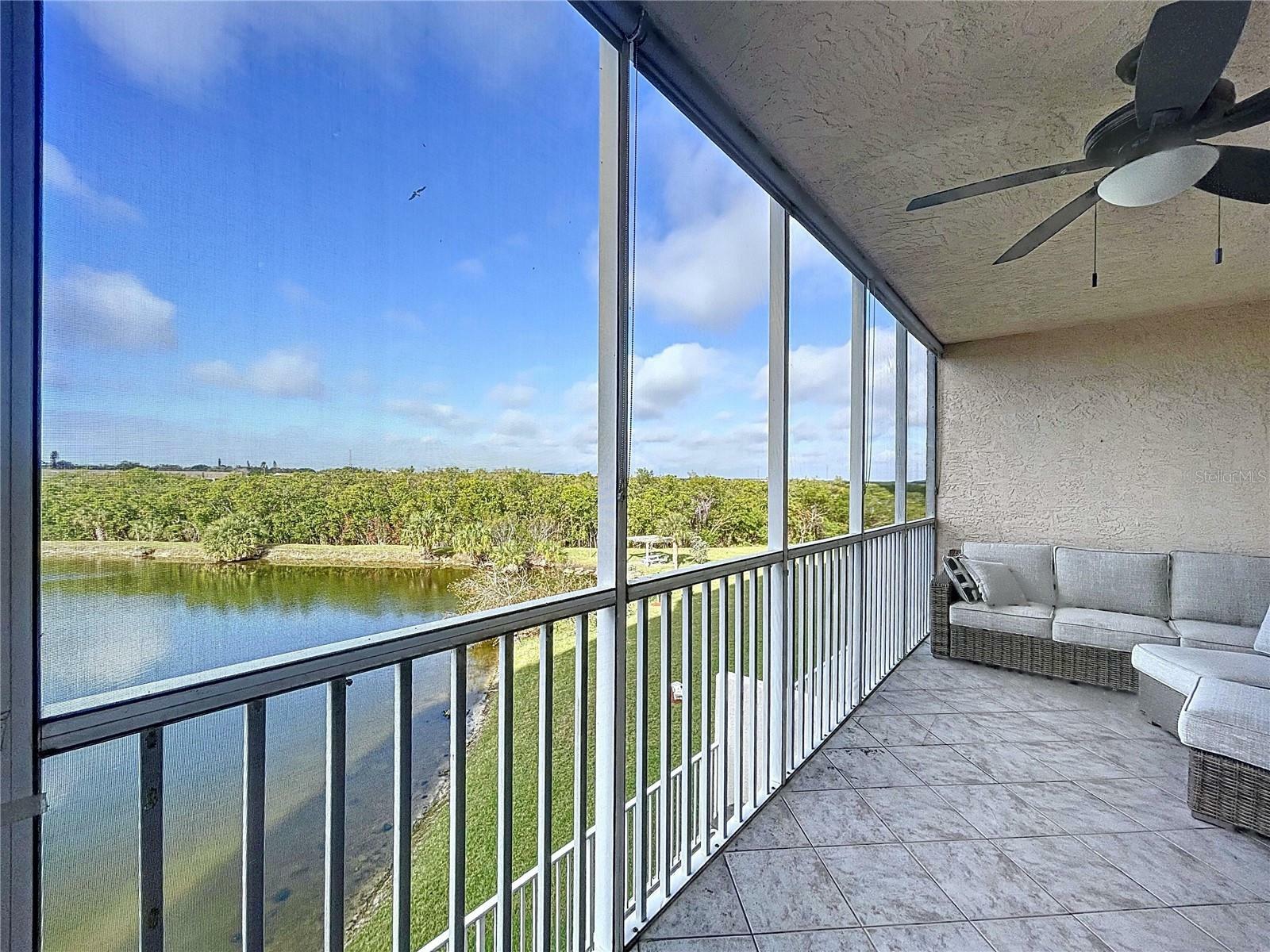 Property Photo:  6450 Shoreline Drive 9203  FL 33708 