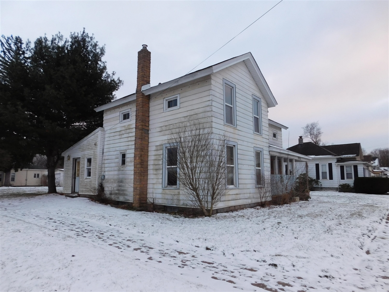 Property Photo:  902 S Main Street  MI 49093 