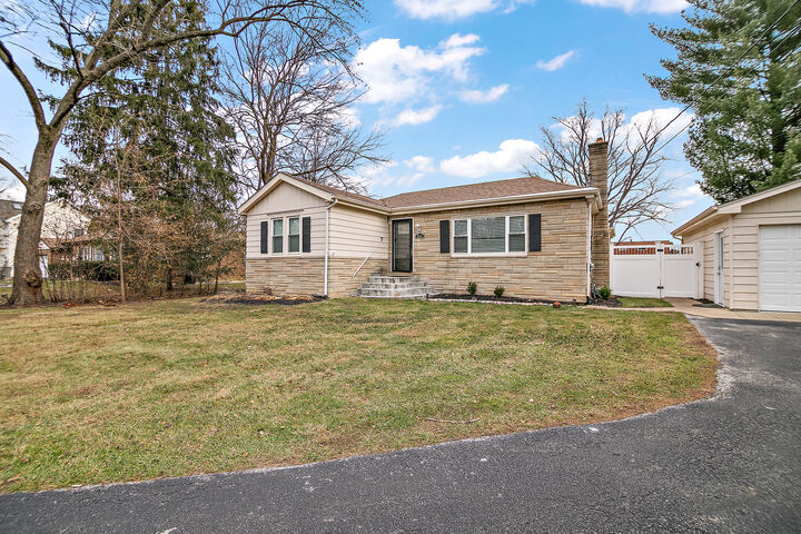 12801 S Monitor Avenue  Palos Heights IL 60463 photo