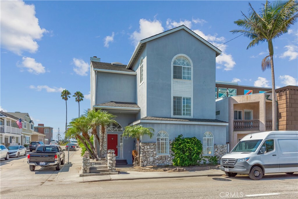 Property Photo:  6020 E Ocean Boulevard  CA 90803 