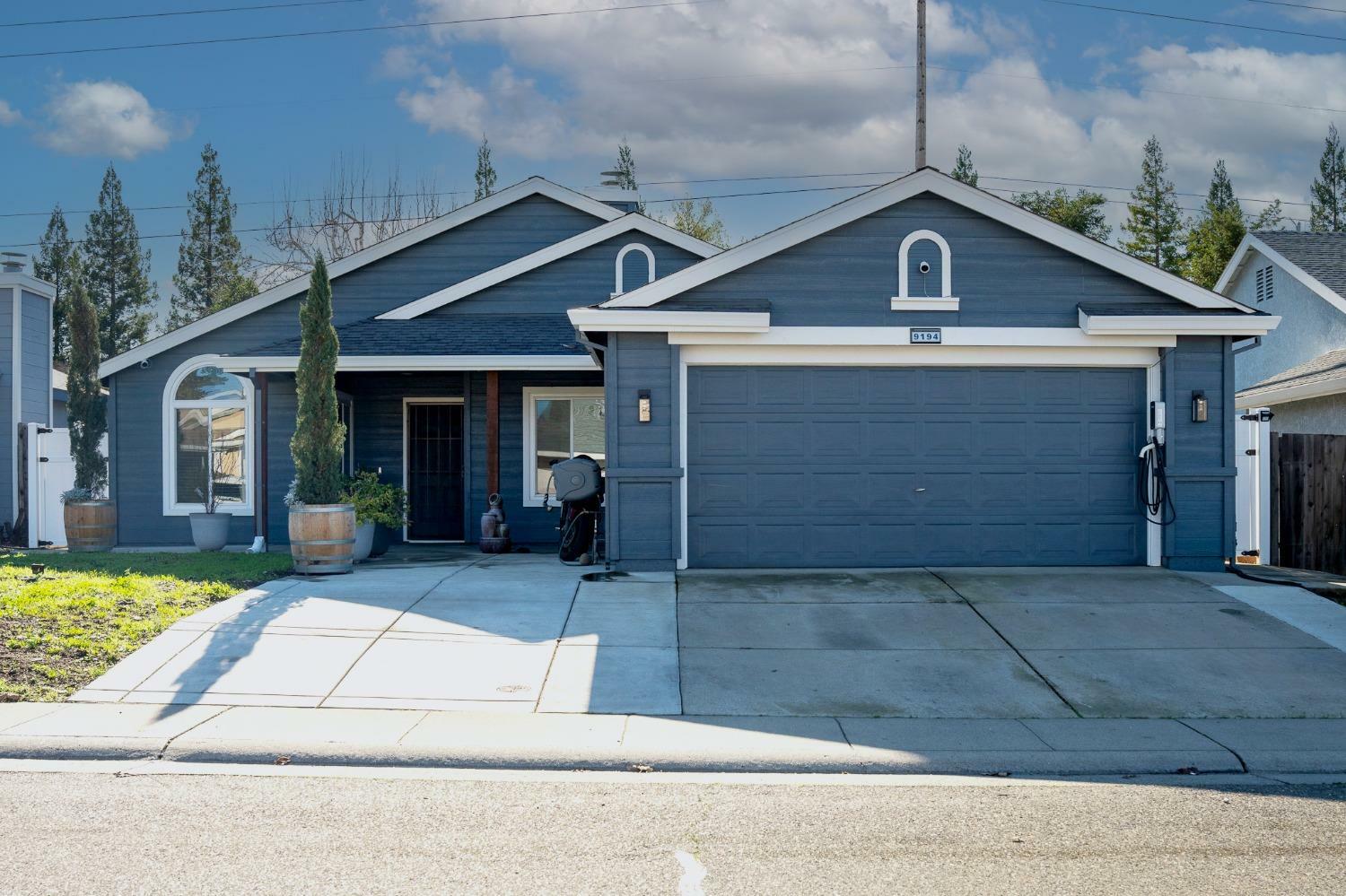 Property Photo:  9194 Parducci Way  CA 95829 