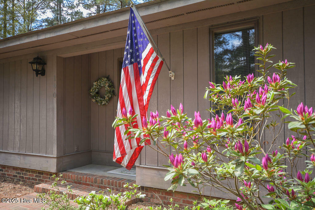 Property Photo: 190 Westchester Circle NC 28374