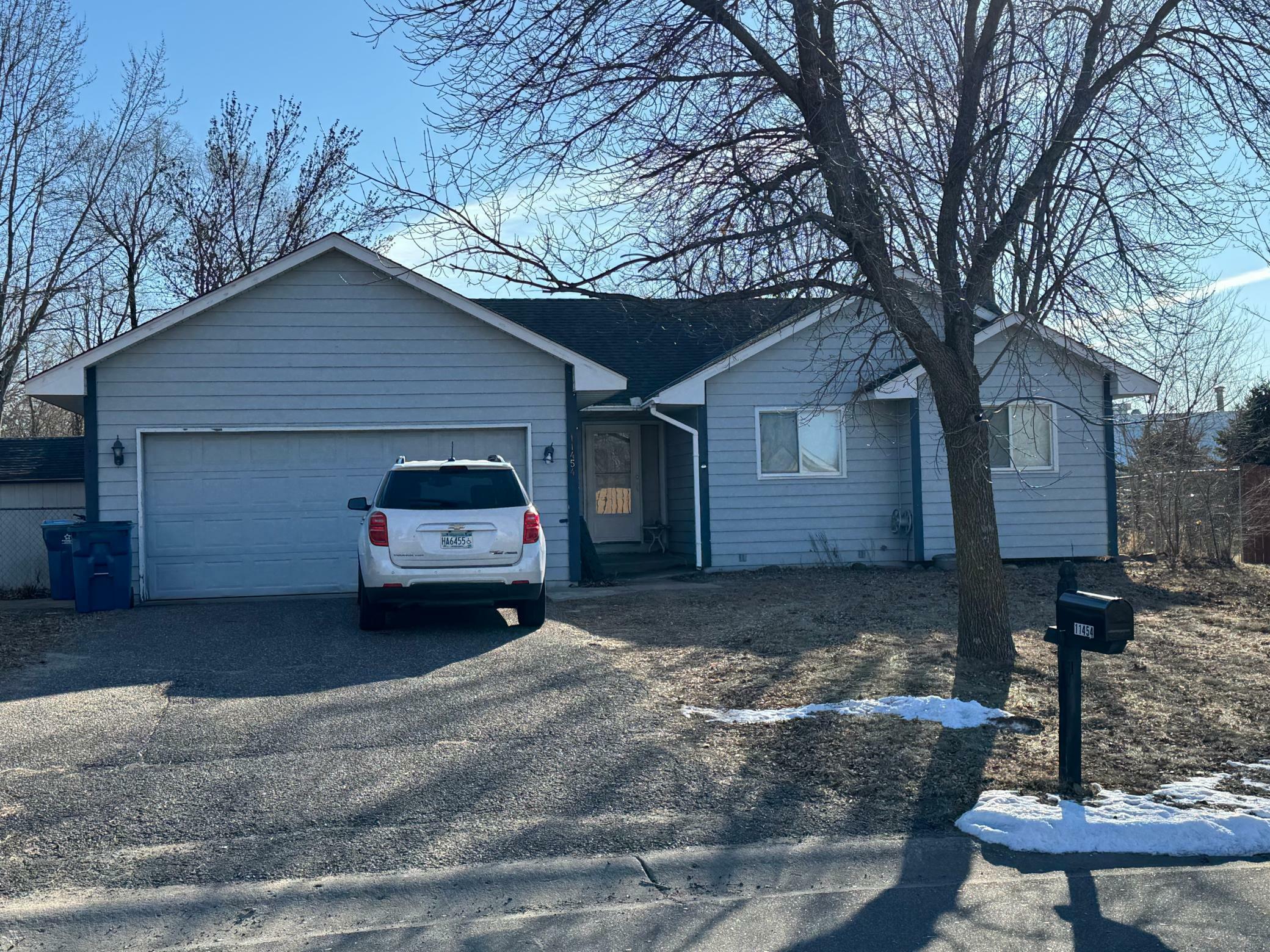 Property Photo:  11454 190th Lane NW  MN 55330 