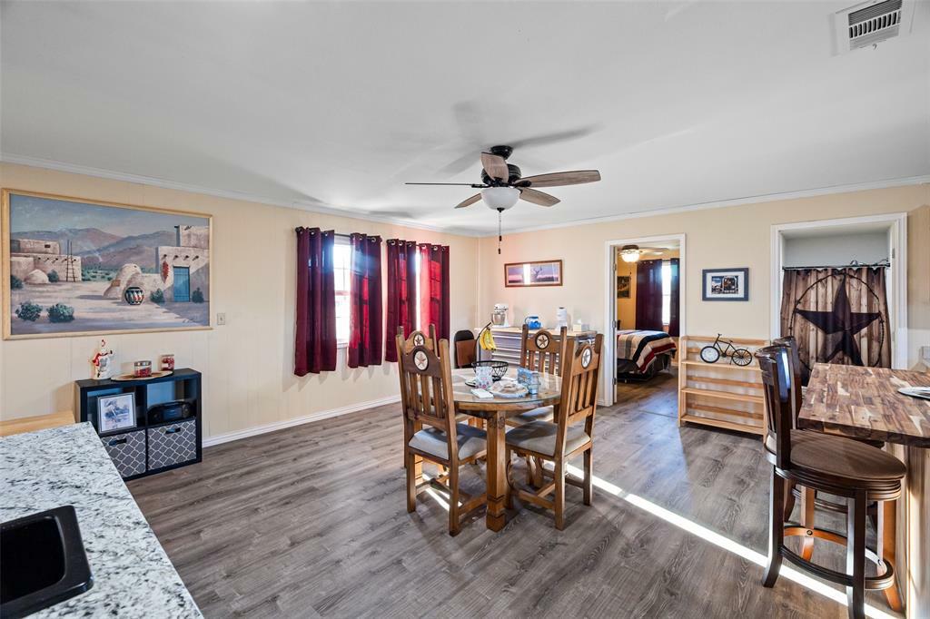 Property Photo: 810 Neptune Drive TX 76049