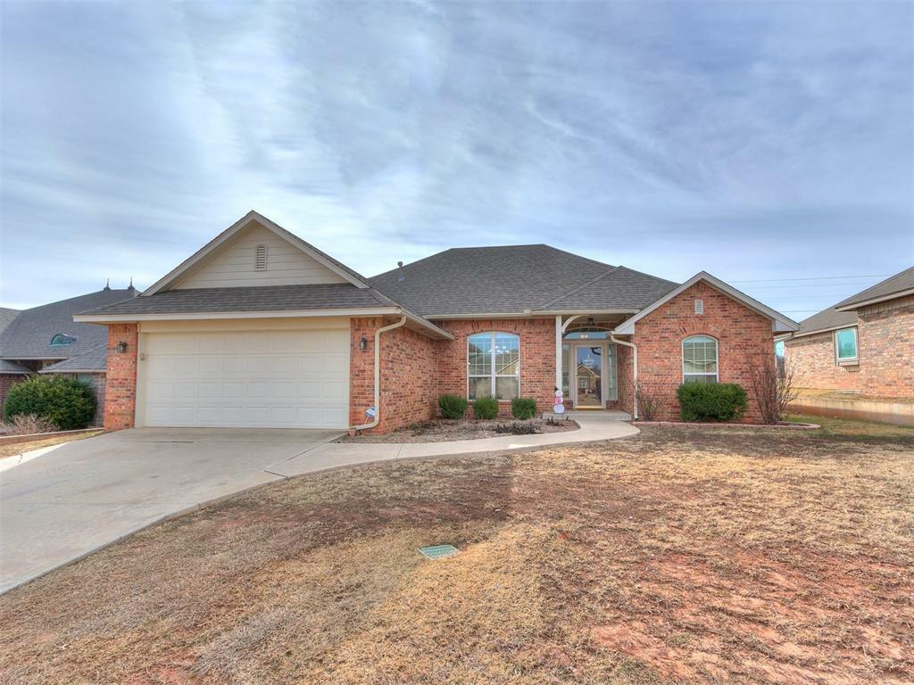 Property Photo:  3404 Valley Hollow  OK 73071 