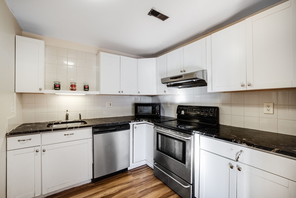 Property Photo:  260 N Warren Ave A8  MA 02303 