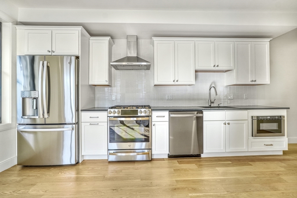 Property Photo: 120 Moore St 202 MA 02128