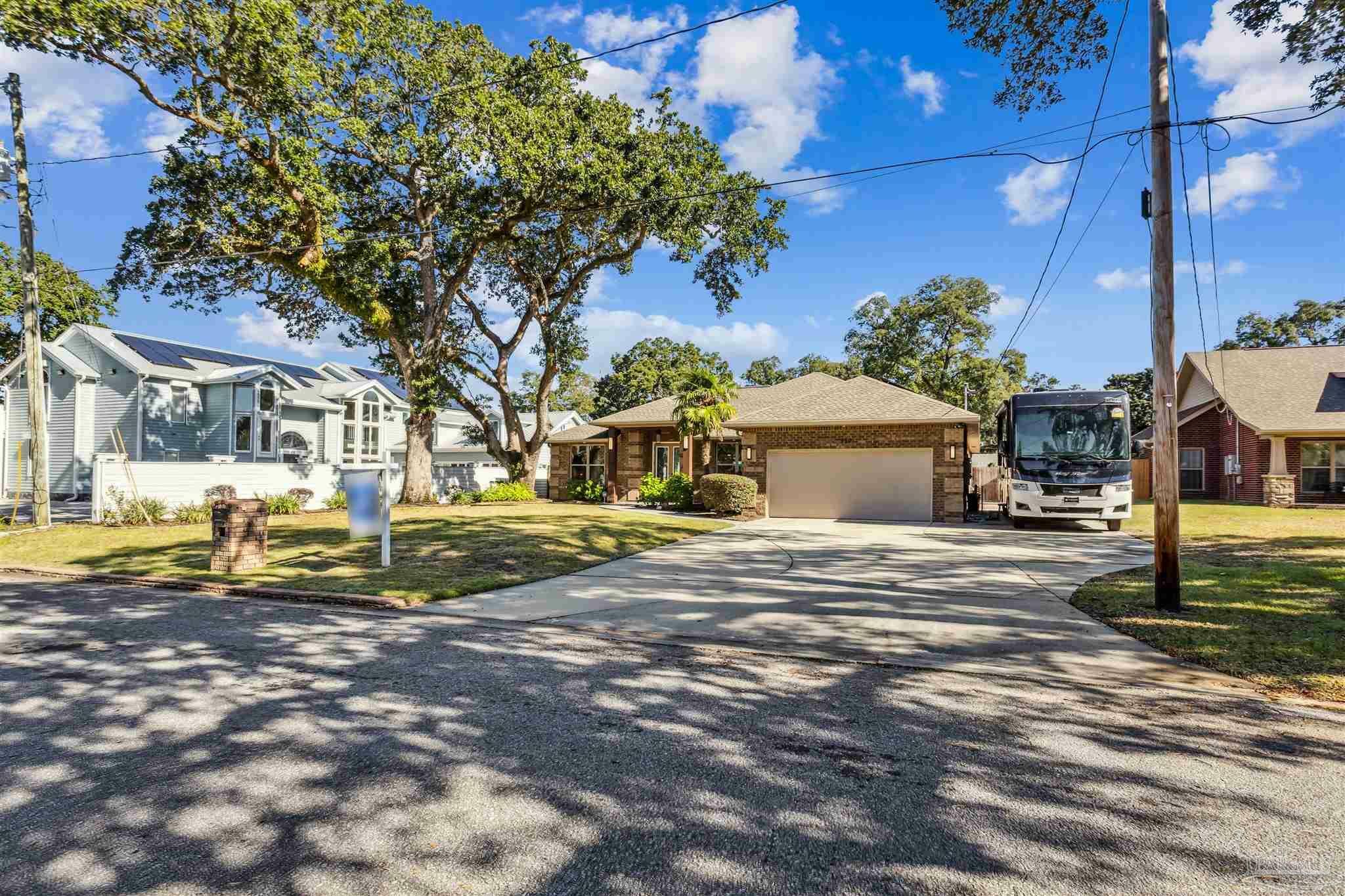 Property Photo:  950 Paradise Beach Cir  FL 32506 