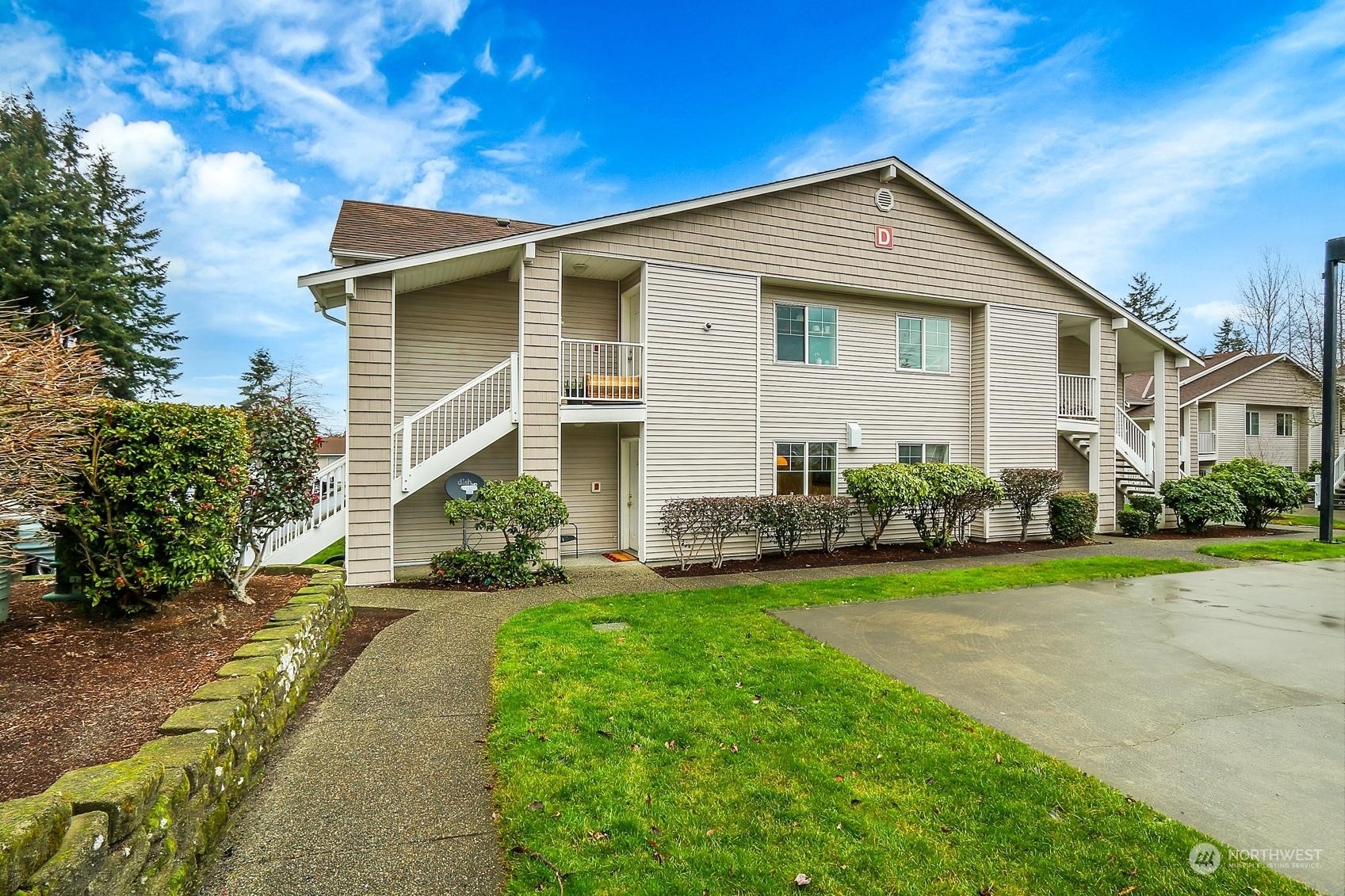 Property Photo:  1001 W Casino Road D105  WA 98204 