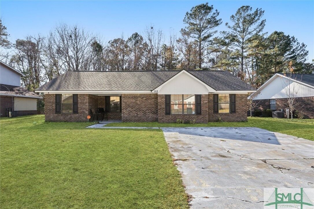 Property Photo:  968 Hawthorne Court  GA 31313 