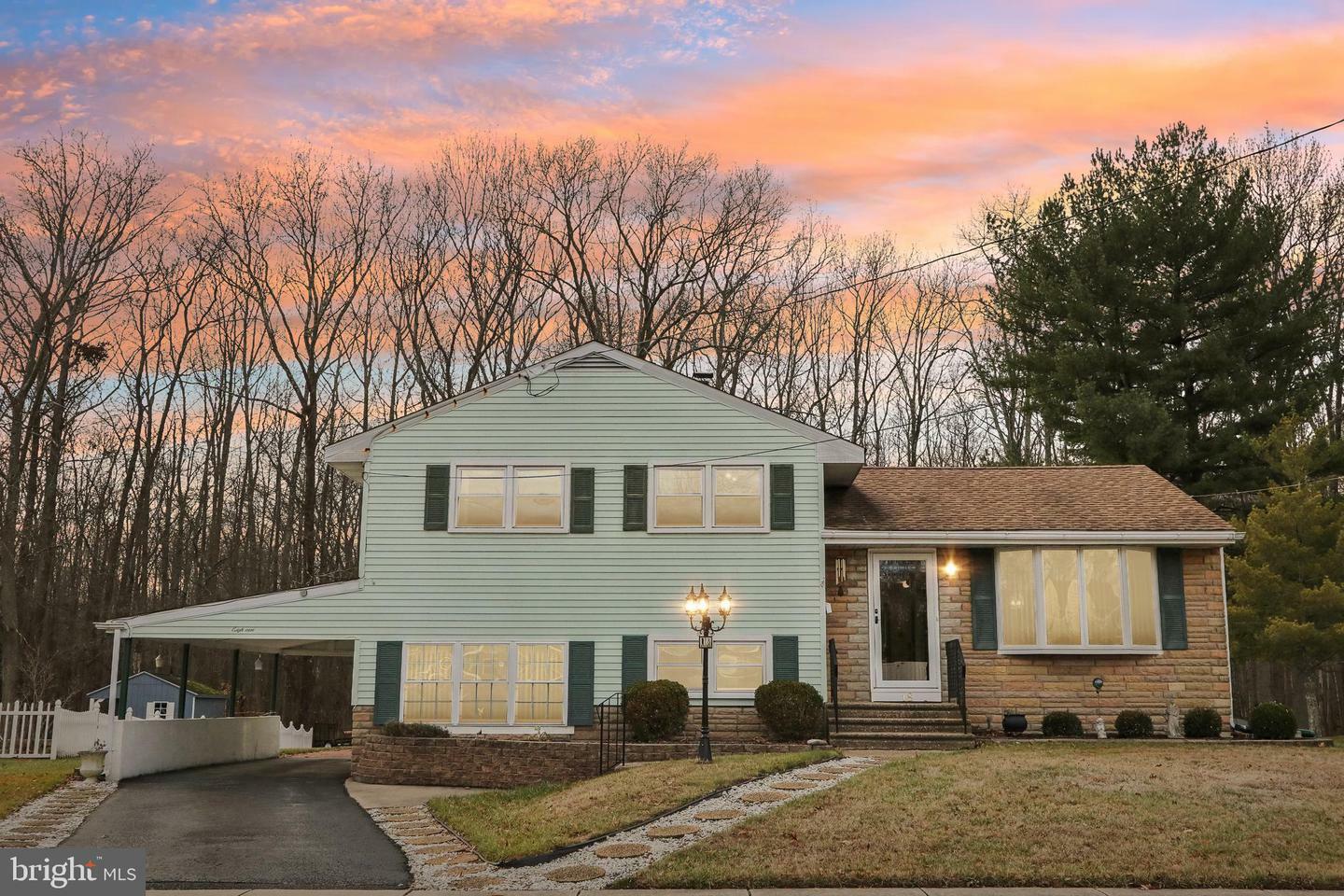 Property Photo:  18 Farwood Road  NJ 08026 