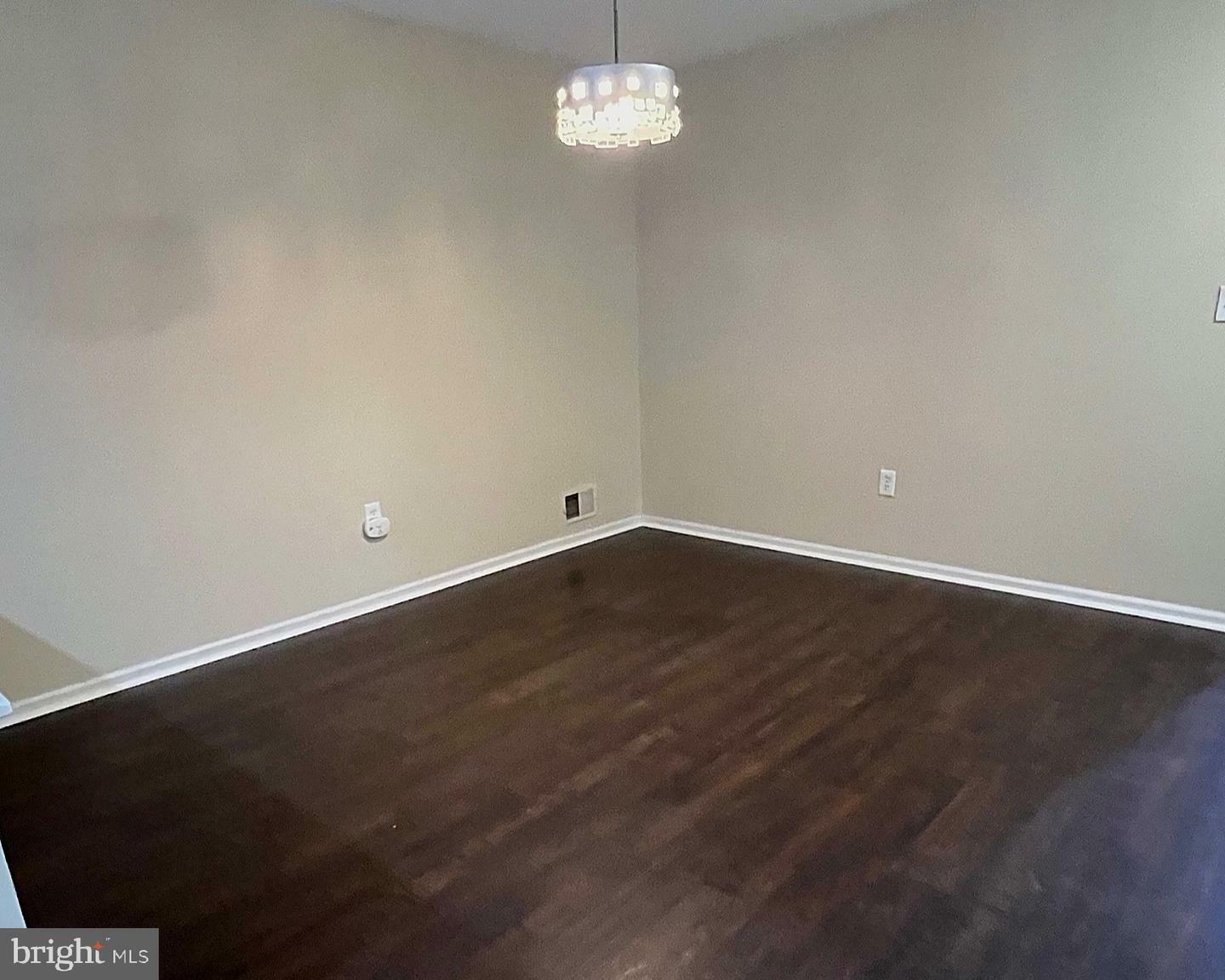 Property Photo:  104 Treymore Court  NJ 08534 