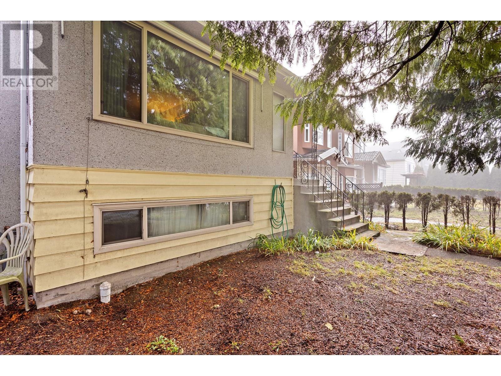 Property Photo:  5524 Earles Street  BC V5R 3S1 