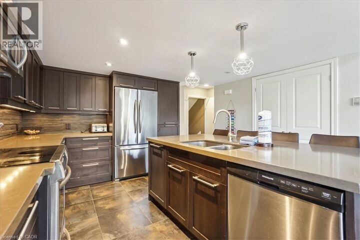 Property Photo:  120 Fairway Court 218  ON L9Y 0P8