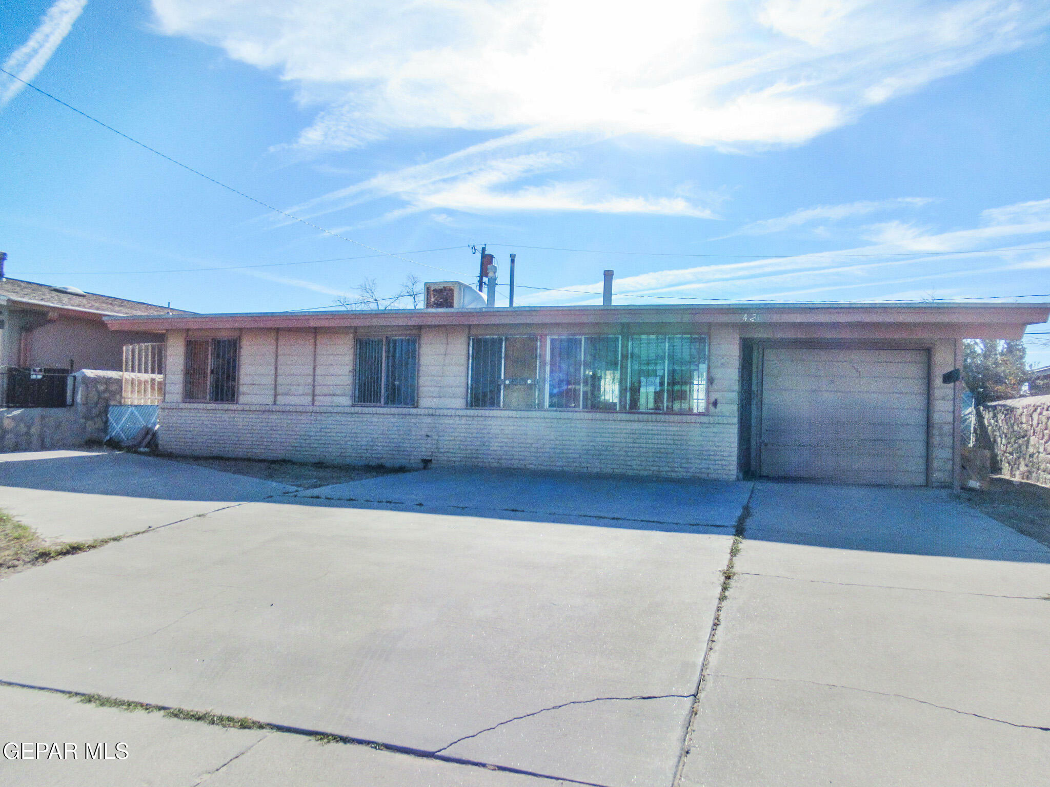Property Photo:  420 Kelvin Avenue  TX 79915 
