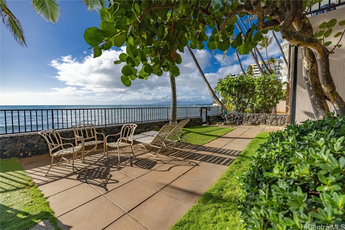 Property Photo:  2987 Kalakaua Avenue 201  HI 96815 