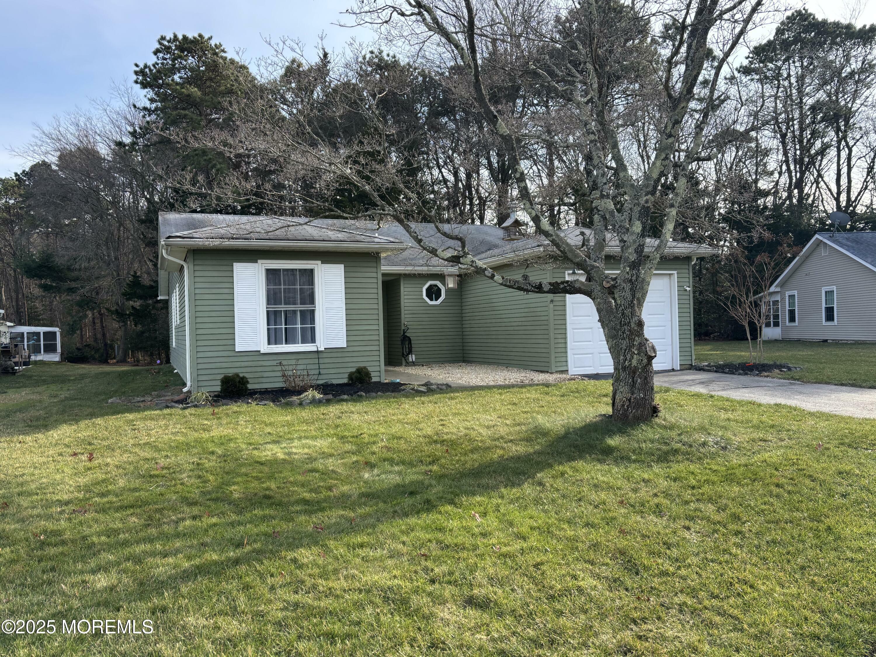 Property Photo:  1 Cascade Court  NJ 08724 