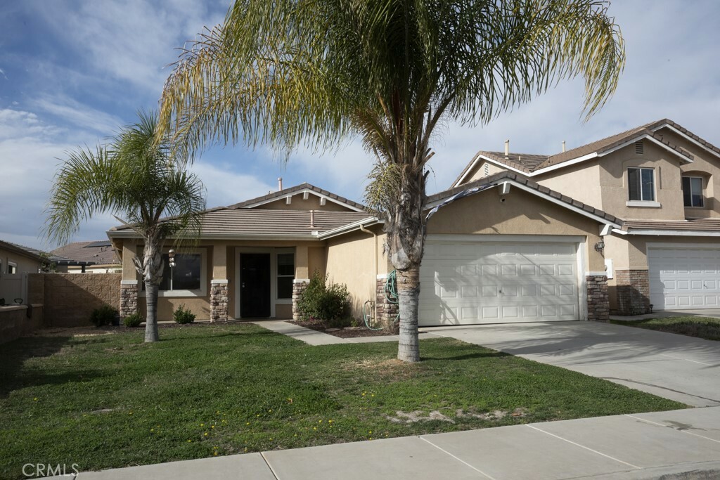 30437 Pine Creek Drive  Menifee CA 92584 photo