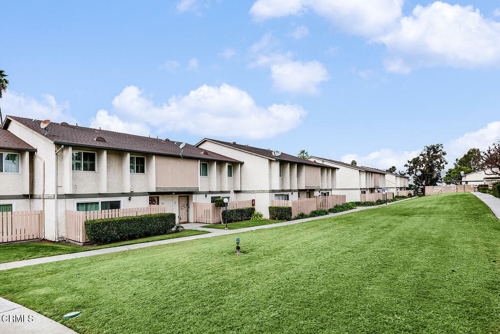 Property Photo:  2300 S Hacienda Boulevard F8  CA 91745 