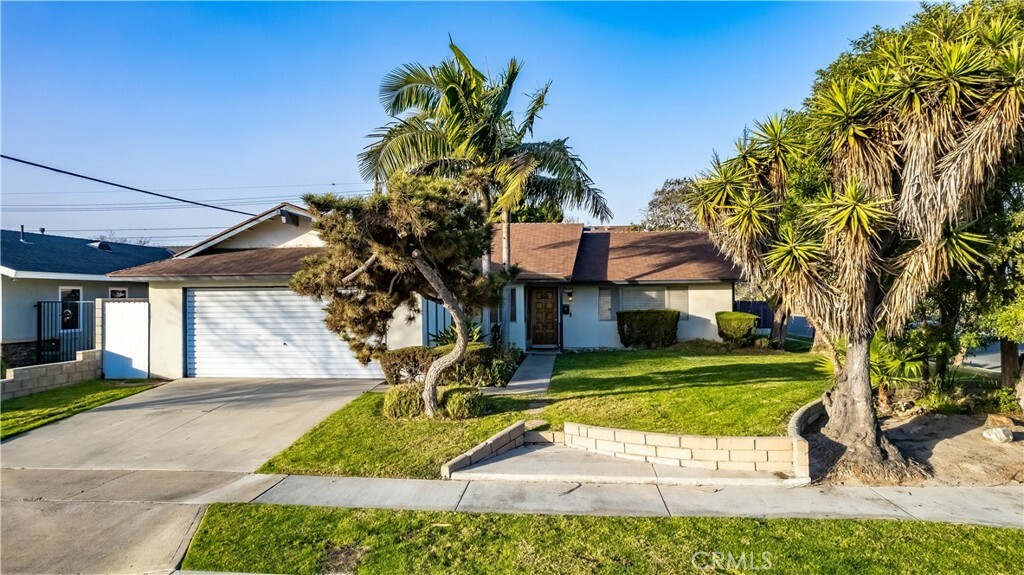 6101 Kelsey Circle  Huntington Beach CA 92647 photo