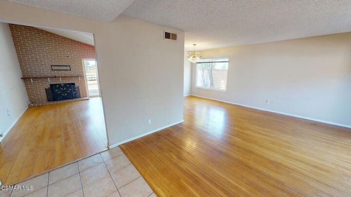 Property Photo:  18550 Dylan Street  CA 91326 