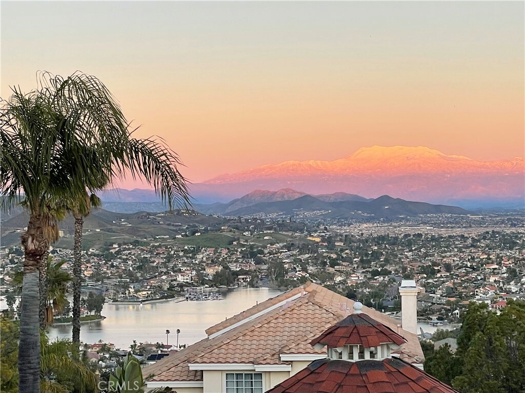 33 Corte Palazzo  Lake Elsinore CA 92532 photo