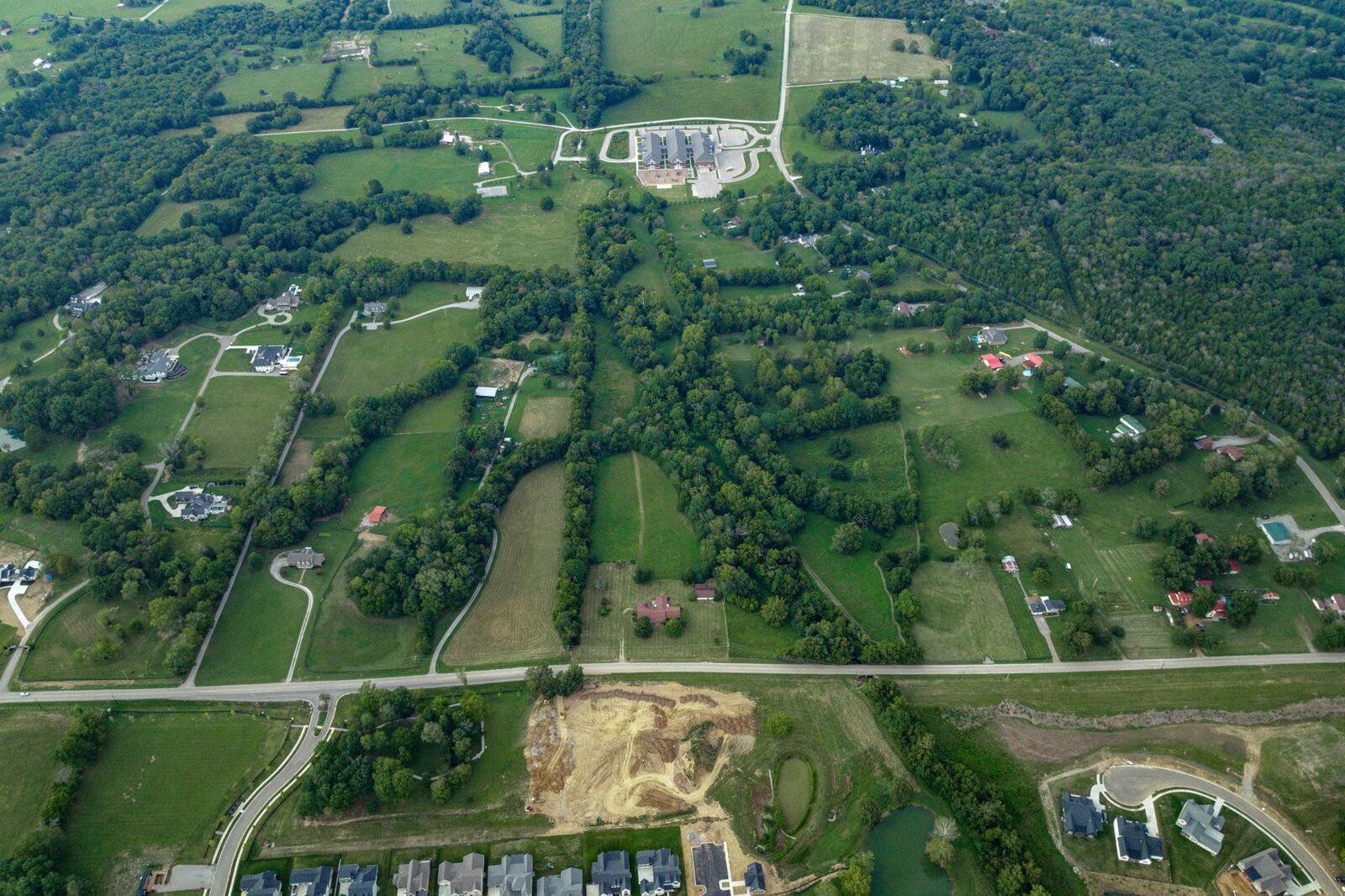Property Photo: 4534 Long Ln TN 37064