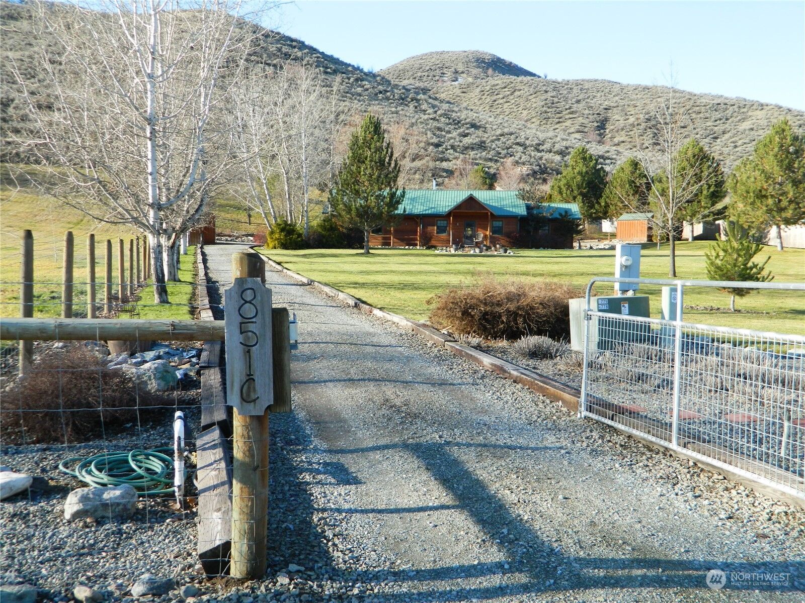 Property Photo:  851 C  Highway 7  WA 98855 