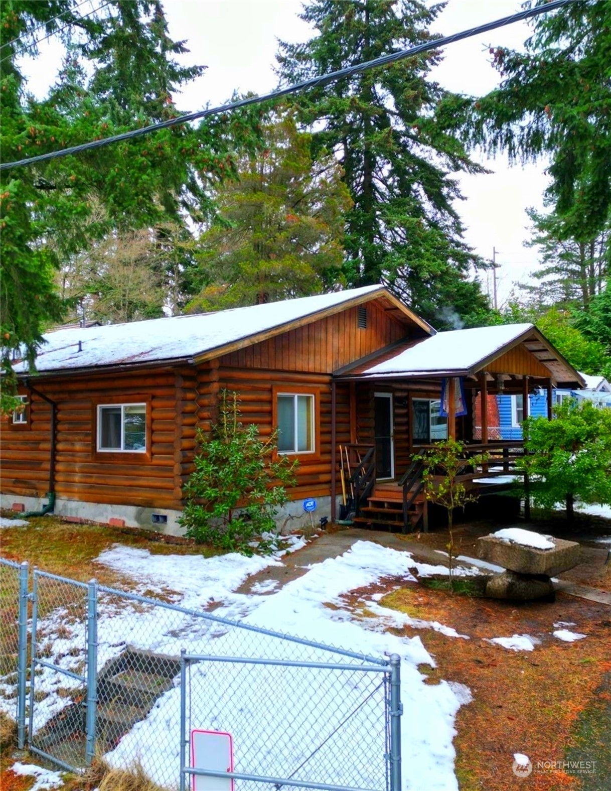 Property Photo: 14508 Sixth Avenue NE WA 98155
