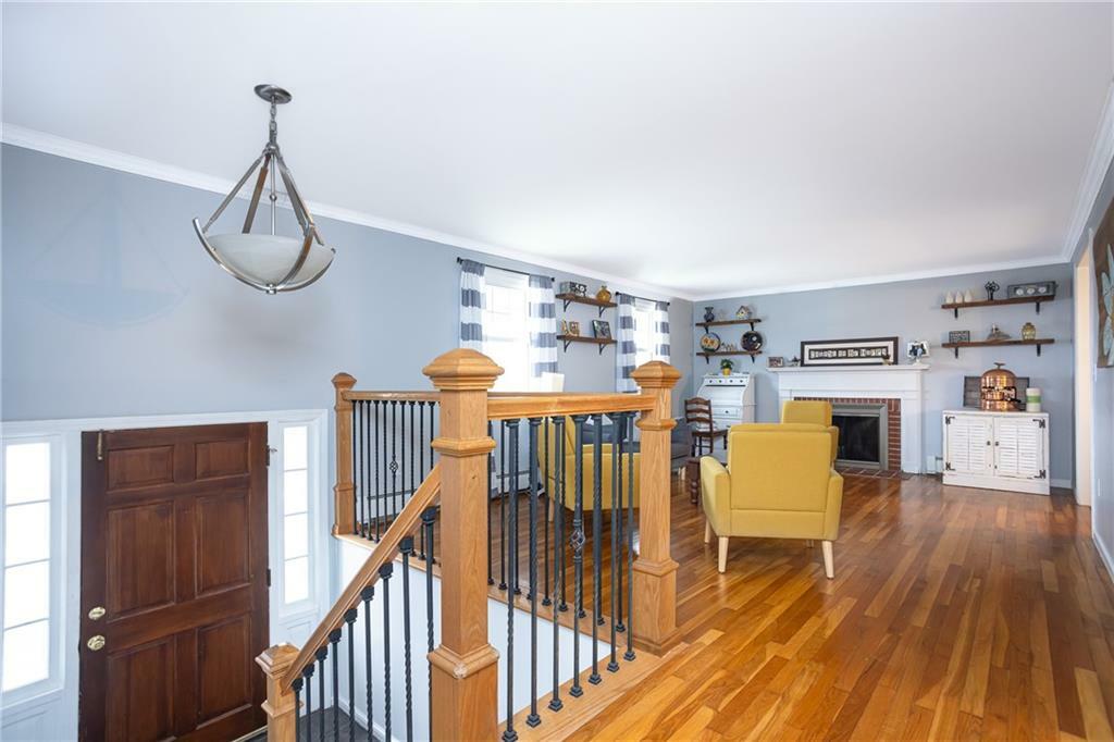 Property Photo:  9 Richard Drive  RI 02871 