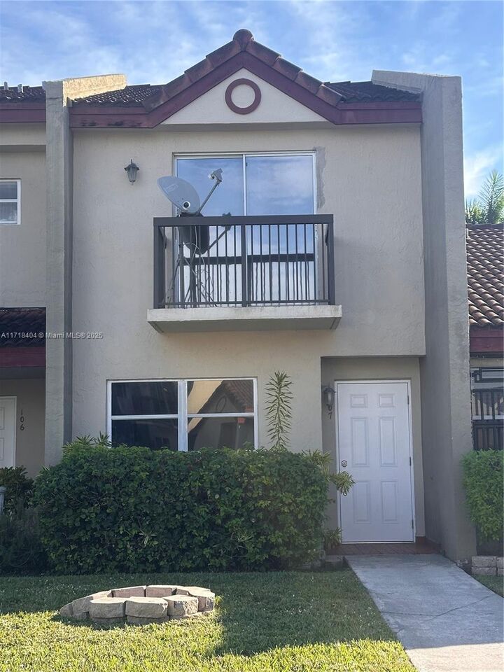 6435 SW 129th Pl 107  Miami FL 33183 photo