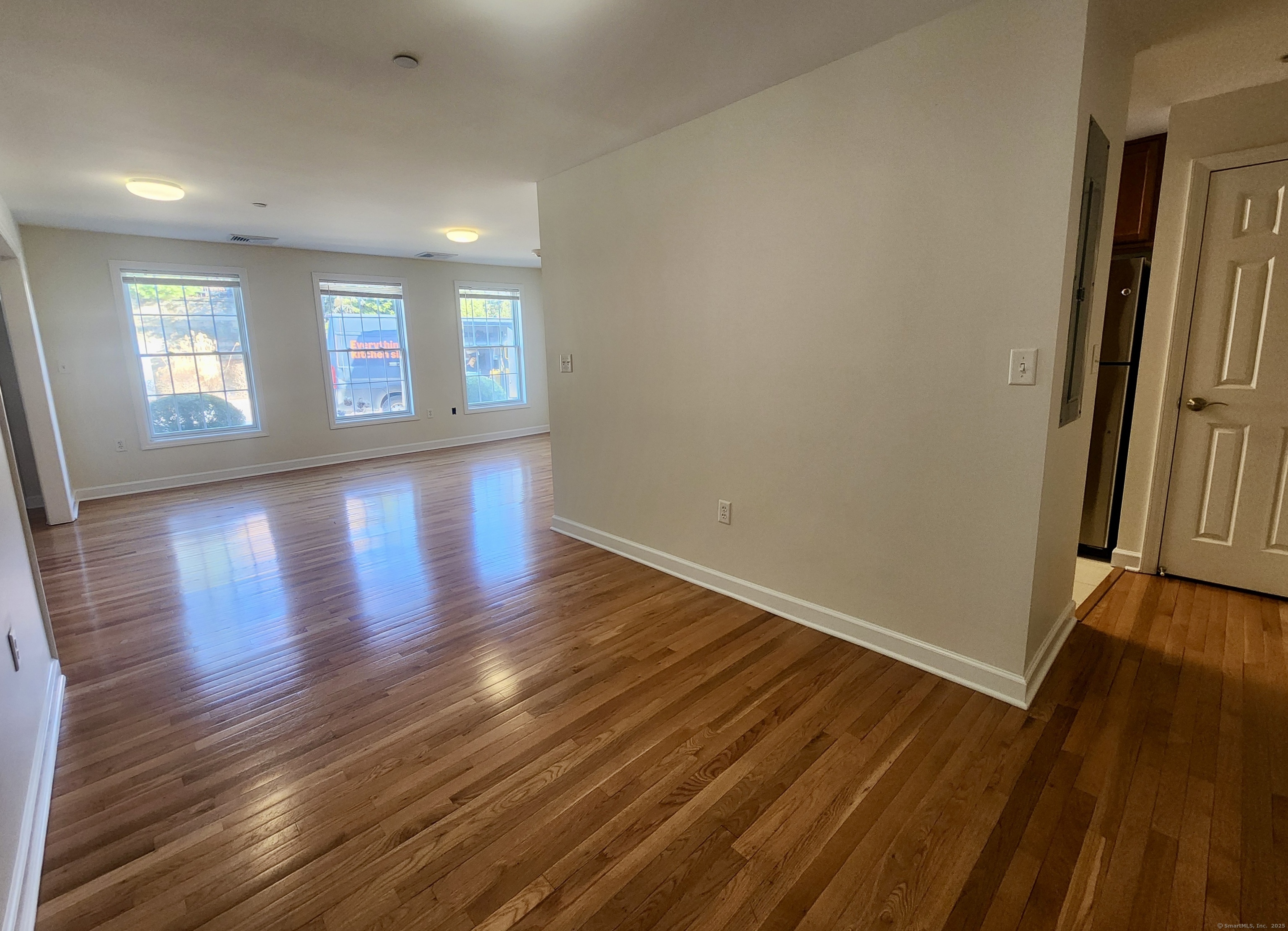 Property Photo:  3 Birch Drive  CT 06902 