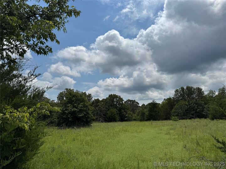 Property Photo:  20124 W Hickory Drive  OK 74066 