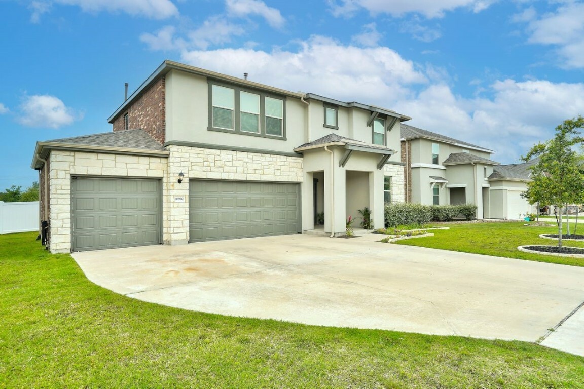 Property Photo:  10900 Mickelson Drive  TX 78747 