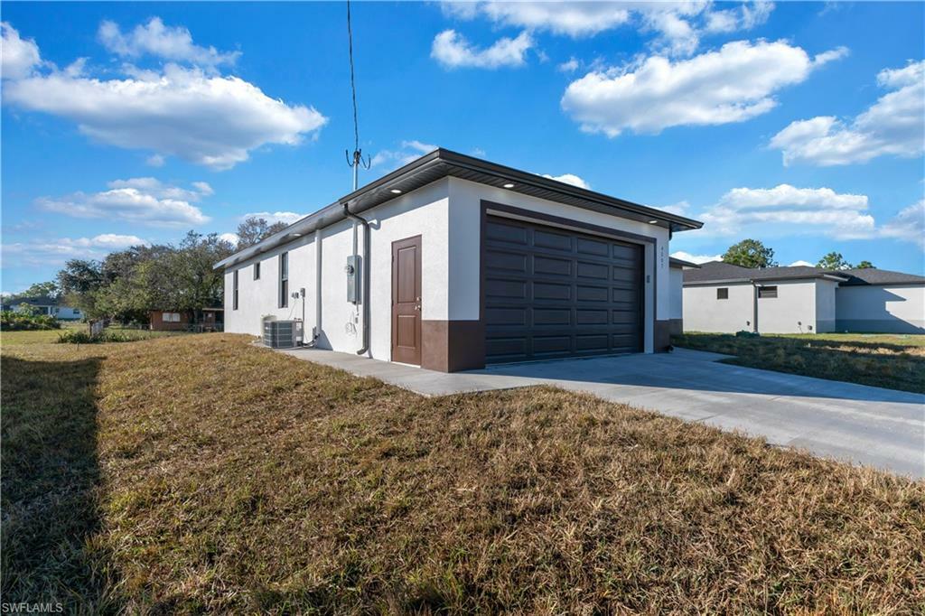 Property Photo: 4207 25th St SW FL 33976