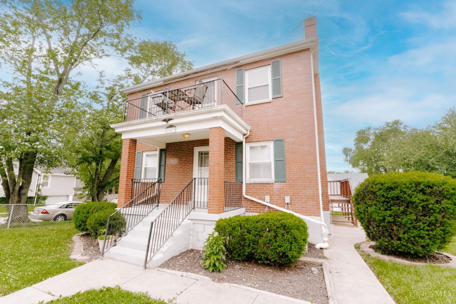 8003 Lake Avenue  Deer Park OH 45236 photo