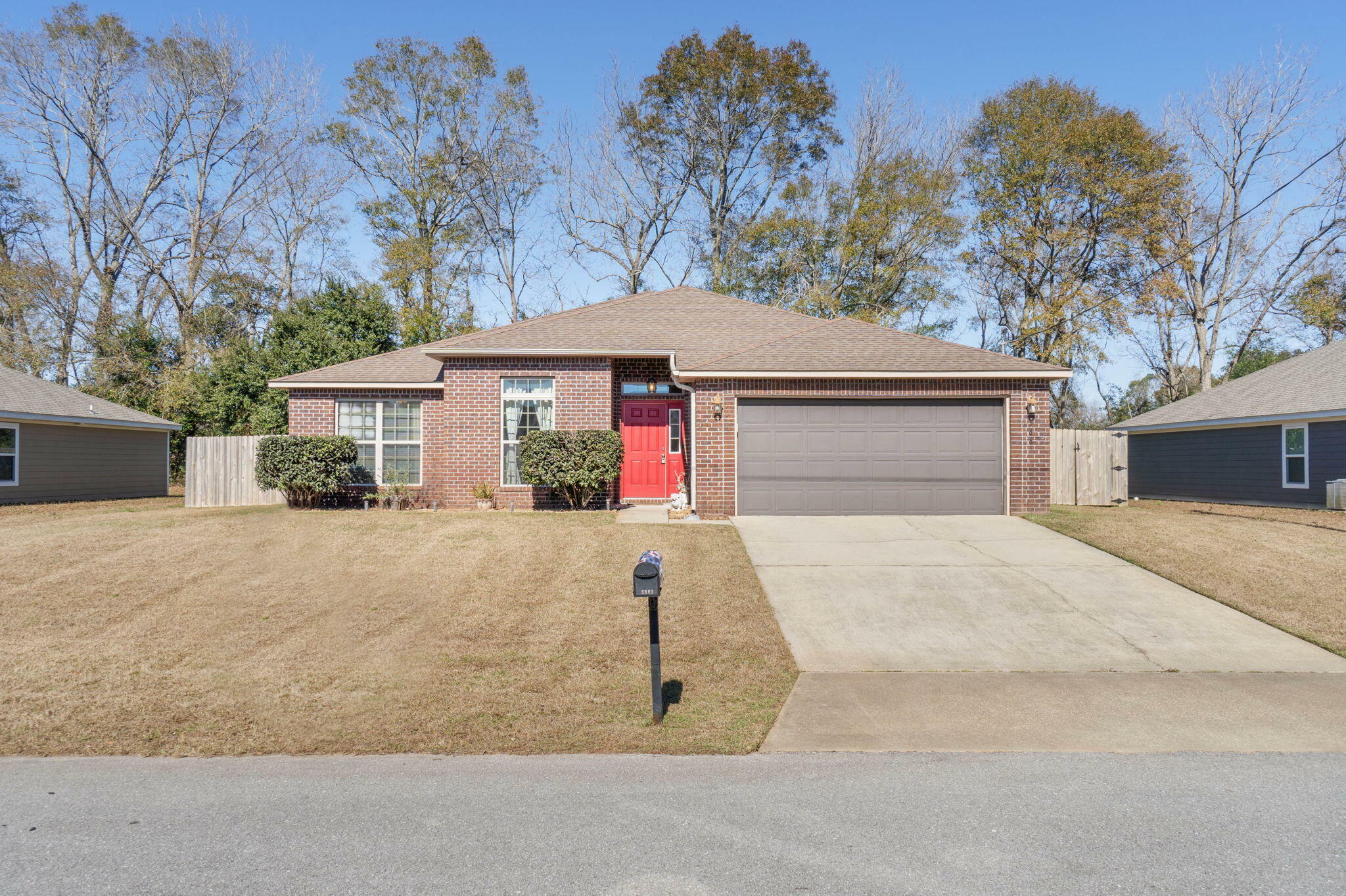 Property Photo:  5661 Grandsons Way  FL 32531 