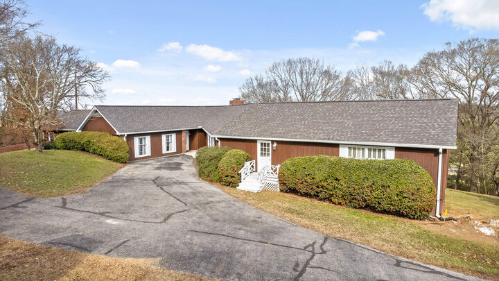 Property Photo: 7322 Noah Reid Road TN 37421