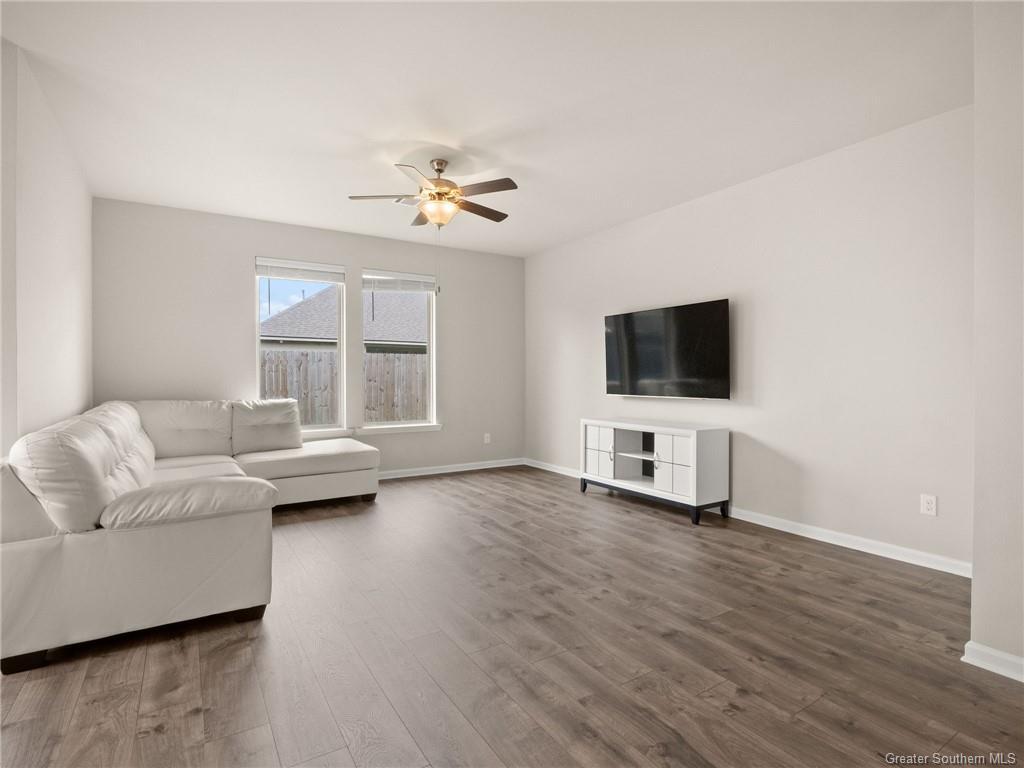 Property Photo: 3208 Baywood Avenue LA 70607