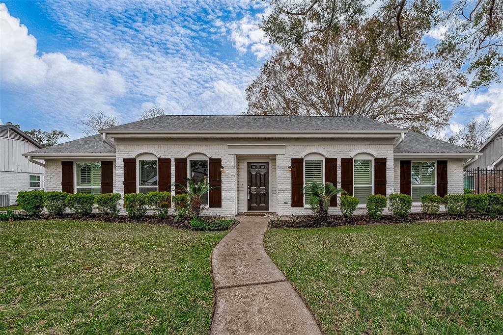 Property Photo:  2607 Moss Hill Drive  TX 77080 