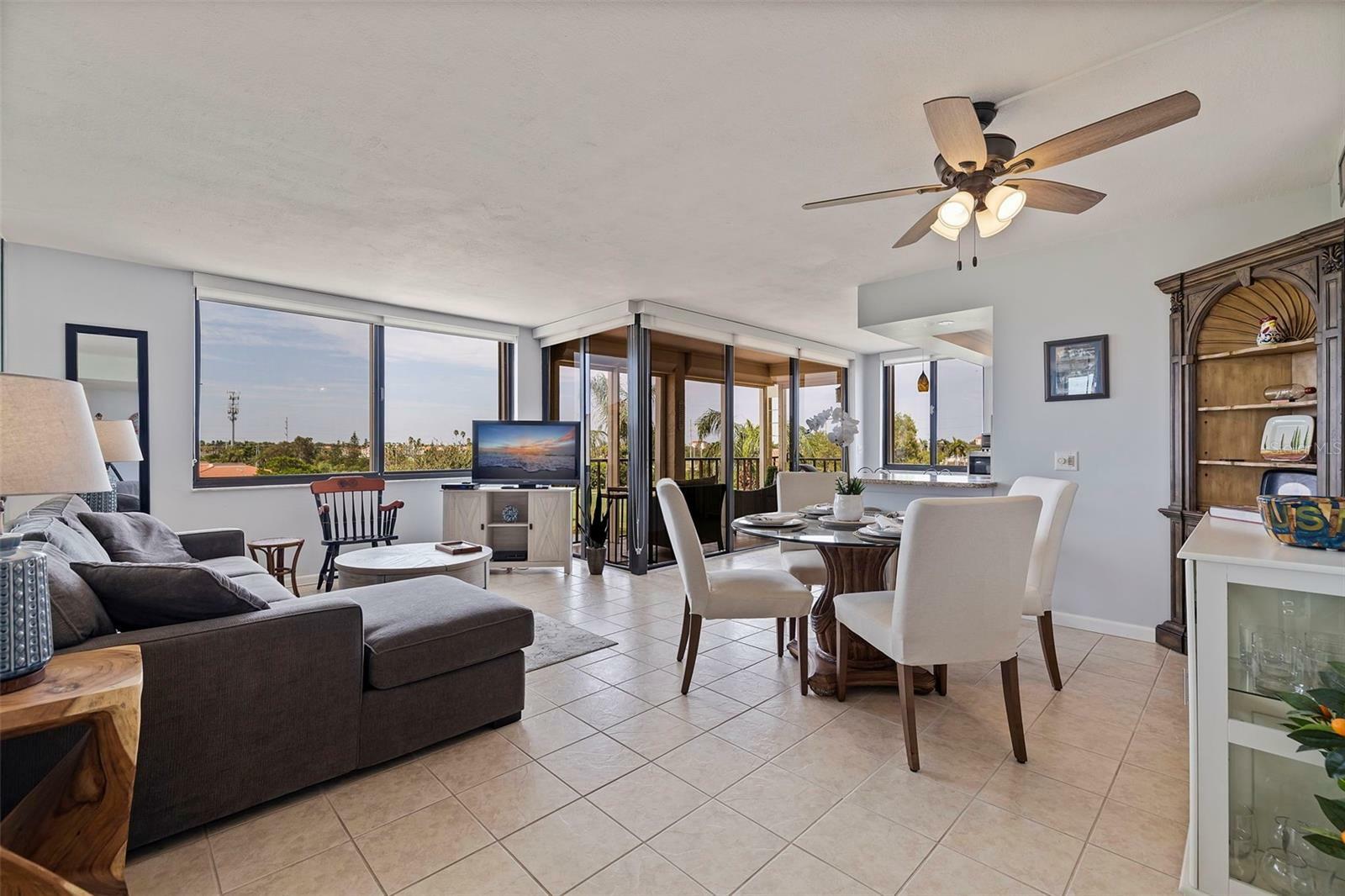 Property Photo:  6104 Palma Del Mar Boulevard S 404  FL 33715 