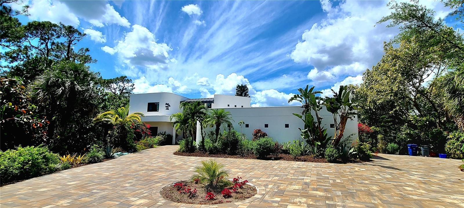 Property Photo: 269 Pine Ranch Trail FL 34229