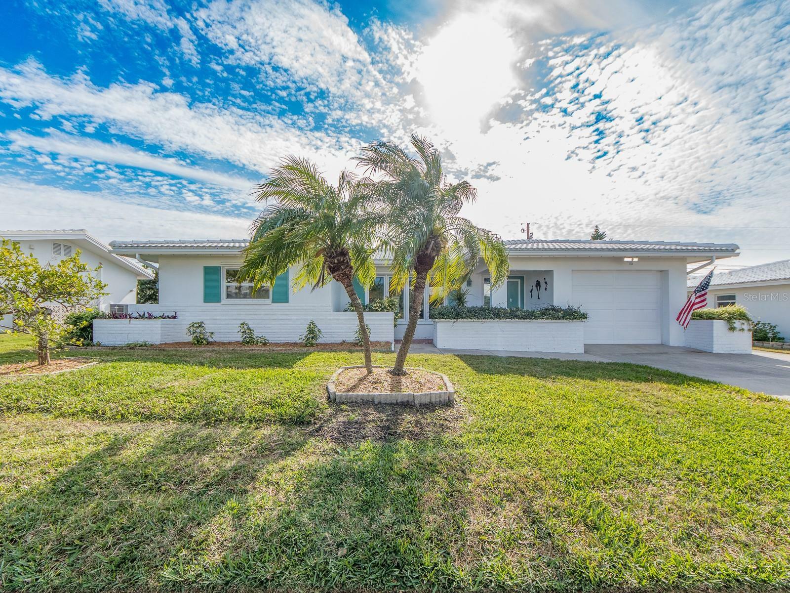 Property Photo: 14052 89th Avenue FL 33776