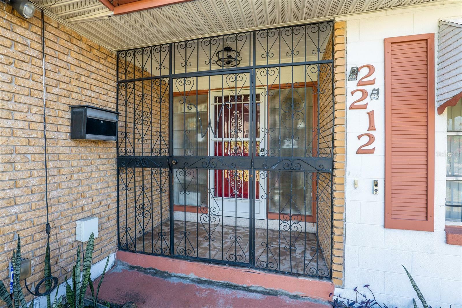 Property Photo:  2212 Orange Center Boulevard  FL 32805 