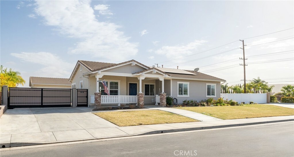 Property Photo:  41744 Mesquite Lane  CA 92562 