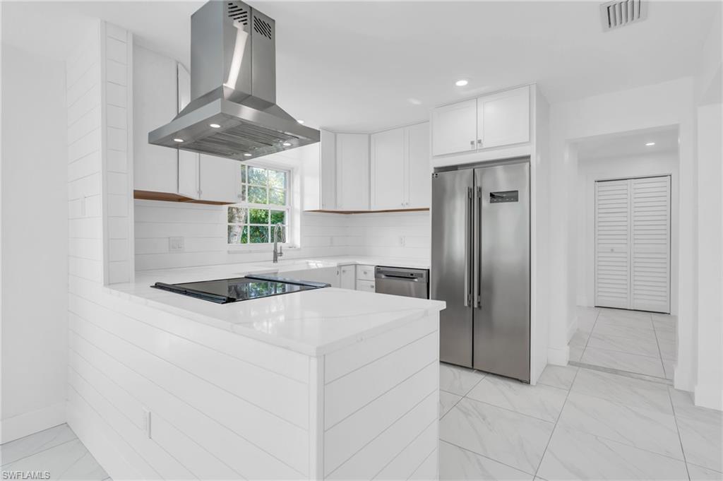 Property Photo:  15 Crooked Ln  FL 34112 