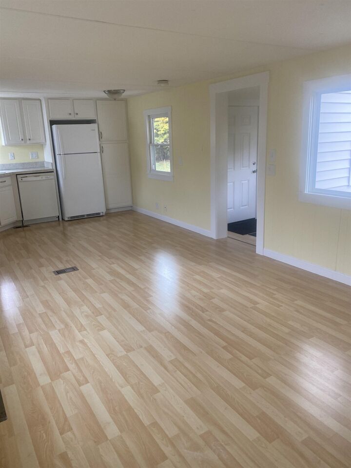 Property Photo:  301 Oriental Gardens  NH 03801 