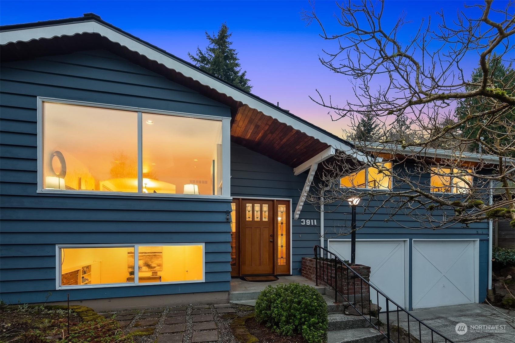 Property Photo:  3911 NE 100th Street  WA 98125 