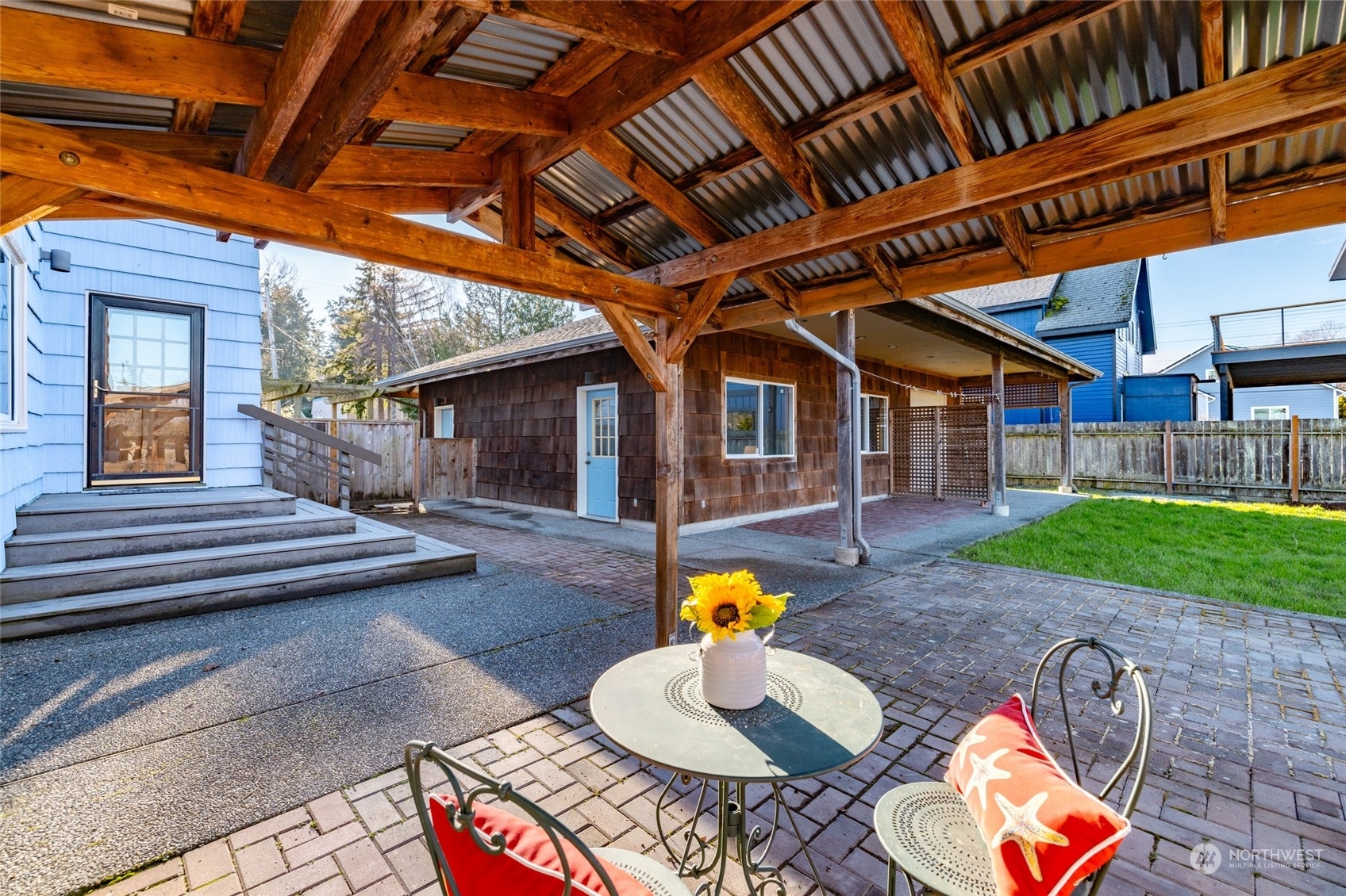 Property Photo: 307 Center St WA 98257