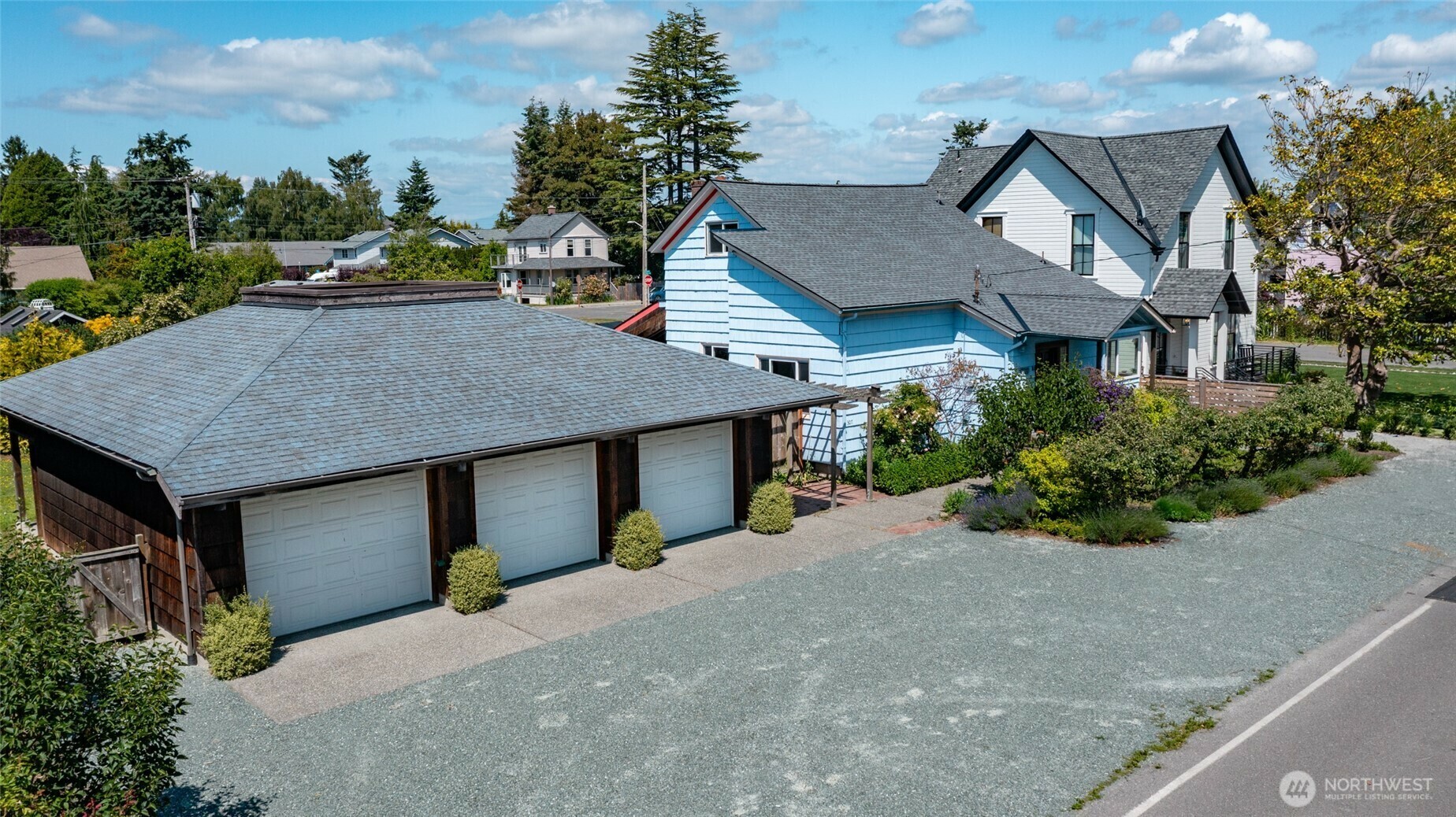Property Photo: 307 Center St WA 98257